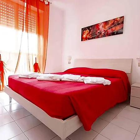 호텔 Isa-residence With Swimming Pool In Luni Mare, With Air Conditioning And Private Outdoor Area 오르토노보