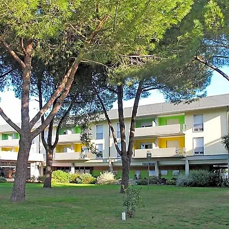 호텔 Isa-residence With Swimming Pool In Luni Mare, With Air Conditioning And Private Outdoor Area 오르토노보
